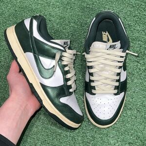 Nike dunk Low Vintage Green